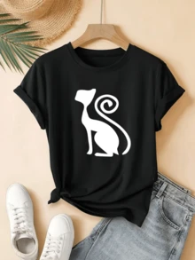 Elegant Cat Figure With A Spiral Tail Symbolizing Mystery, Independence, And The Spiritual Connection Of The Feminine Being. Modern And Comfortable Women's T-Shirt For Everyday Wear. - 黑色 - 查看 1