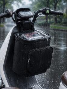 Bolsa de almacenamiento para motocicleta en blanco y negro, con correa de hombro ajustable, de gran capacidad y duradera. Bolsa de alforjas para motocicleta y bicicleta eléctrica, adecuada para ir al trabajo y viajar, regalo ideal para motociclistas, esencial para una conducción cómoda - A - Ver 6