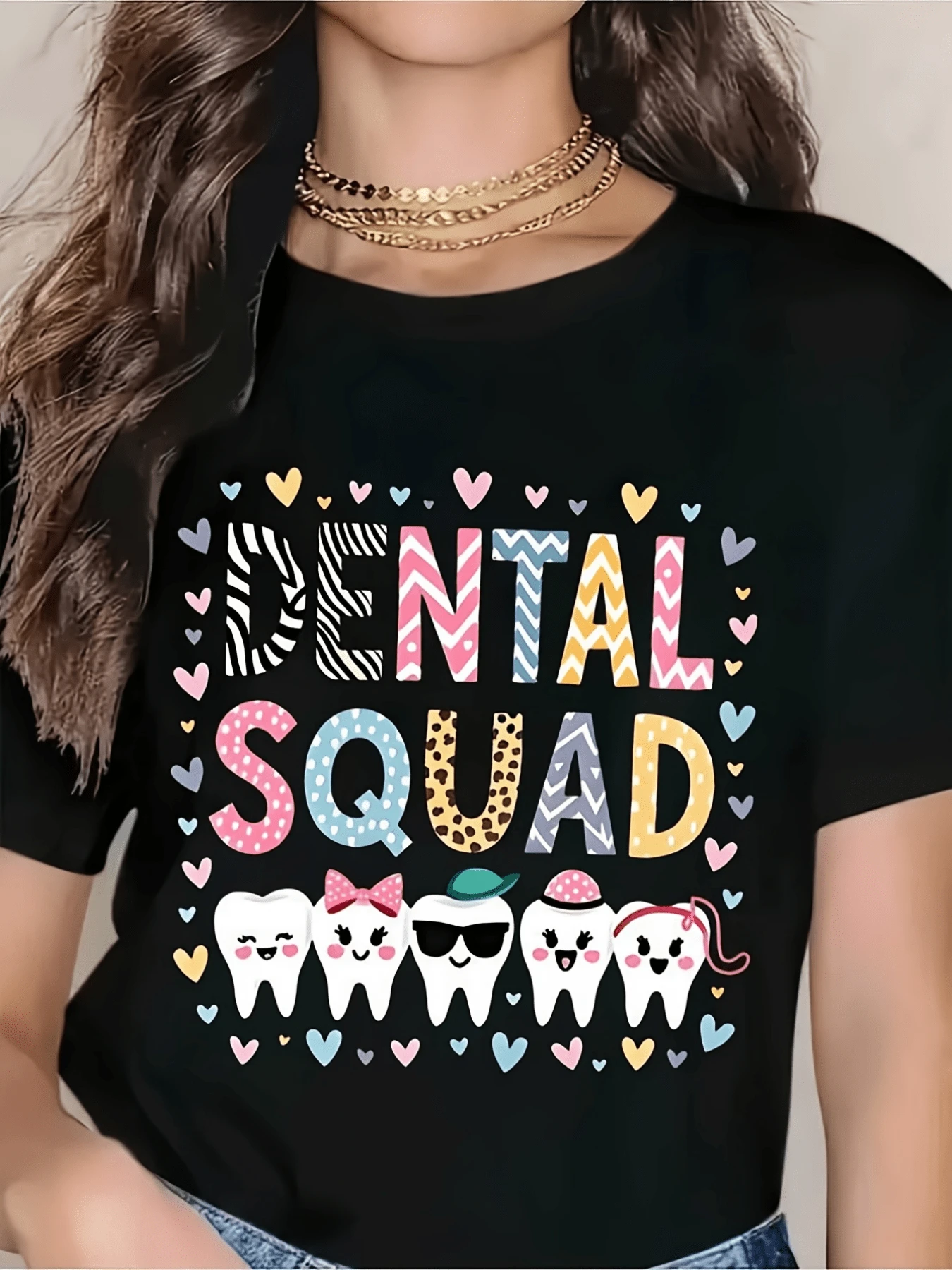 Grupo de dientes felices con corazones de colores que representan alegría cuidado dental y amistad camiseta de mujer moderna y camiseta de mujer para - Negro - Ver 1