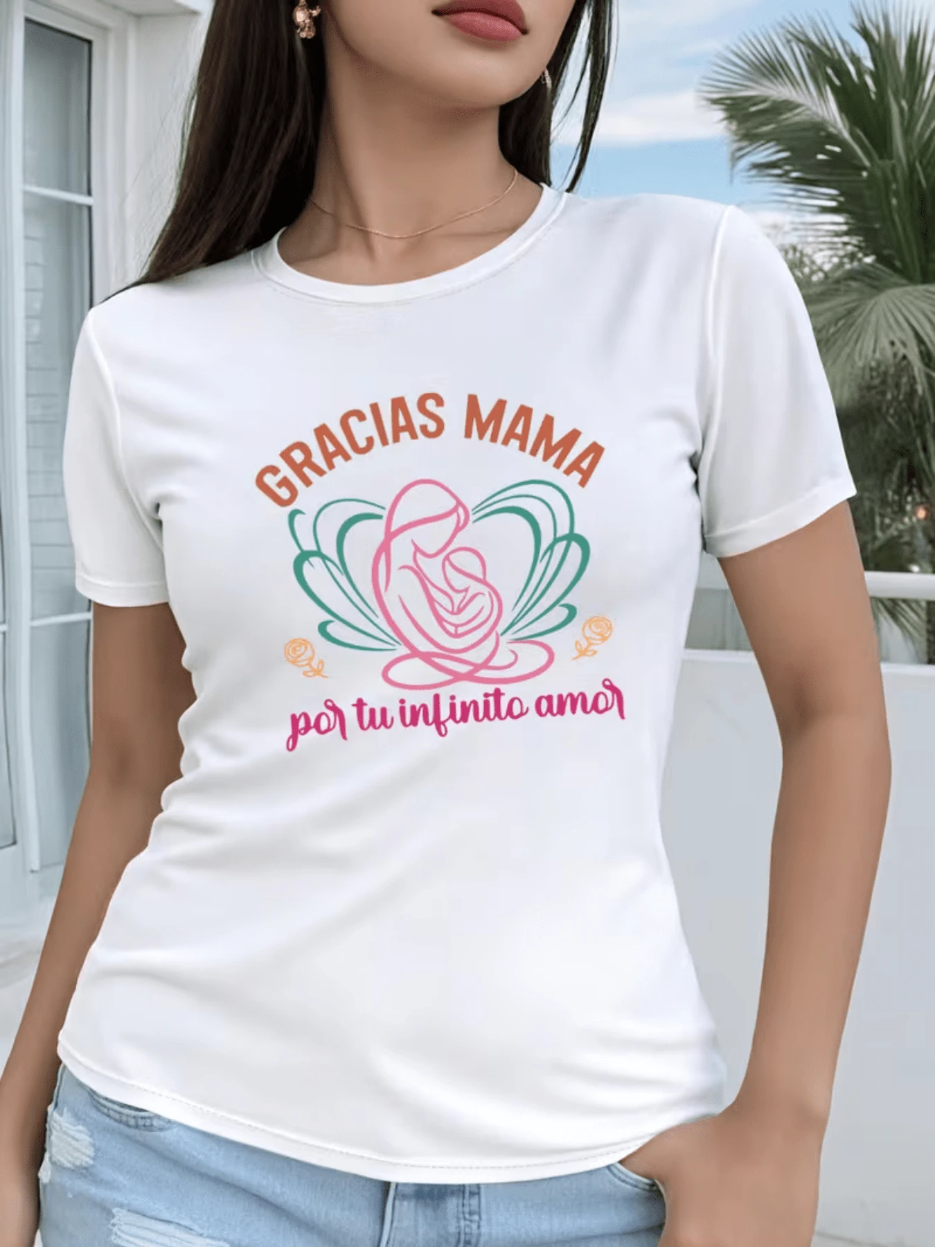 A Mother Embracing Her Child, Depicted With Soft Lines And An Abstract Flower Symbolizing Gratitude And Eternal Love. This Women's T-Shirt With An Emotional Message Is Perfect For Expressing Tenderness And Affection. - 白色 - 查看 1
