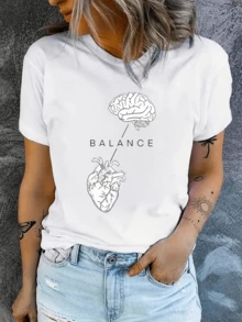 Brain And Heart Connected, Symbolizing The Harmony Between The Rational Mind And Deep Emotions, Conveying Inner Balance And Spiritual Strength. Modern Casual White Women's T-Shirt - 白色 - 查看 1