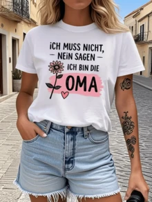 Cheerful Flower With A Pink Background Expressing Tenderness And Pride In Being A Grandmother, Highlighting Family Love With Fun Lettering And A Modern Touch. Casual Women's T-Shirt For Comfortable And Attractive Everyday Wear - 白色 - 查看 1