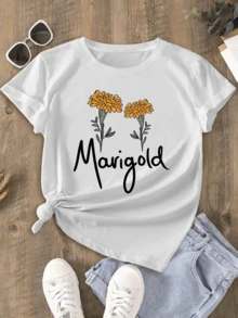 Two Marigold Flowers Symbolize The Warmth Of The Sun And Eternal Joy, Representing Hope In New Beginnings. Comfortable White Casual Women's T-Shirt For Everyday Wear - 白色 - 查看 1