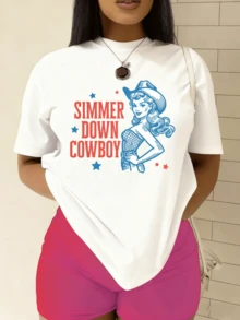 Cowgirl Figure With Hat And Confident Attitude Accompanied By Red And Blue Stars Conveying Free Energy And Western Spirit. Comfortable Casual Women's T-Shirt For Everyday Wear - 白色 - 查看 6