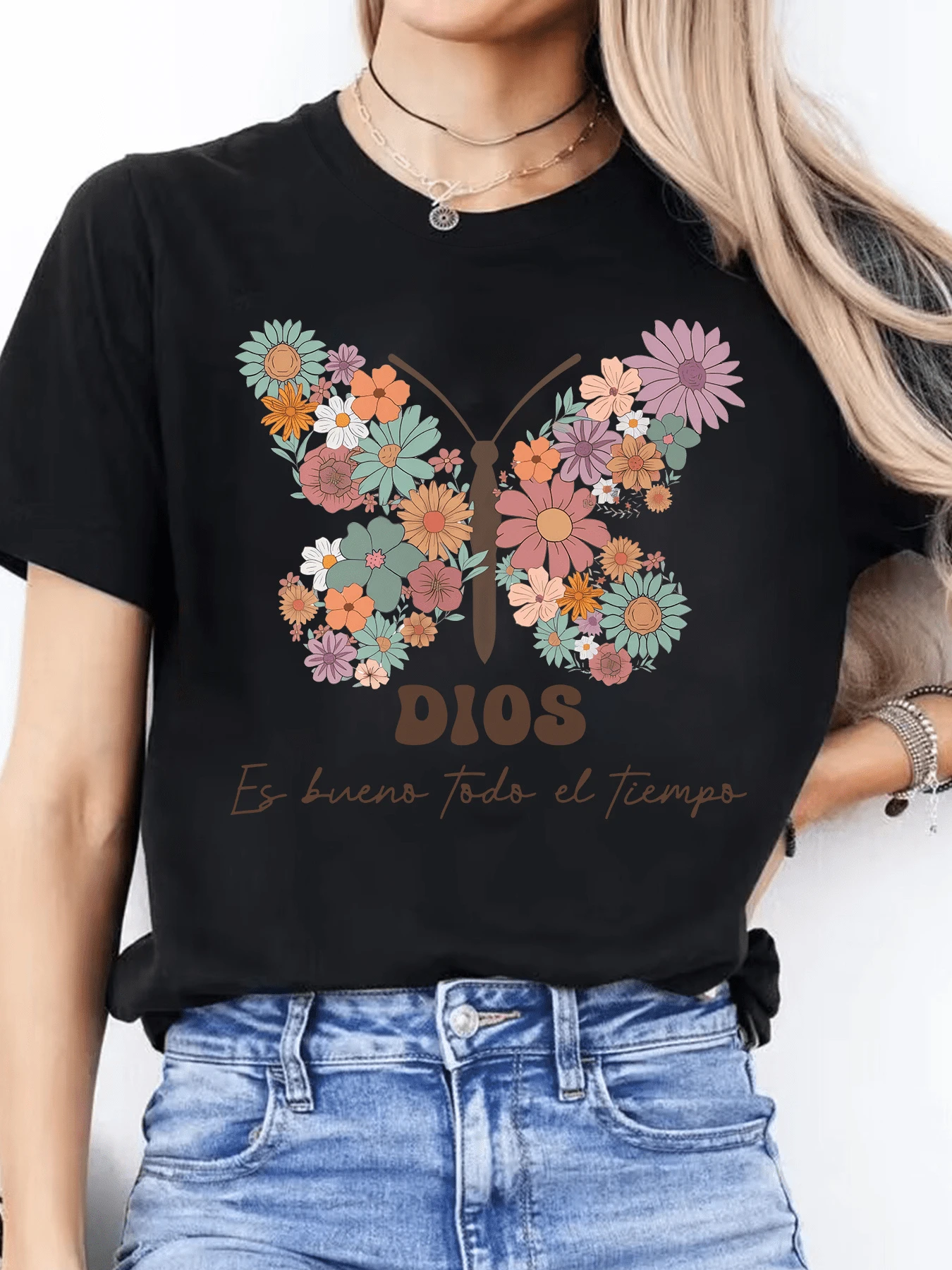 Butterfly Formed By Colorful Flowers Symbolizing Hope, Faith, And Divine Goodness. Message: God Is Good All The Time. Casual, Comfortable, And Modern Women's T-Shirt For Everyday Wear. - 黑色 - View 1