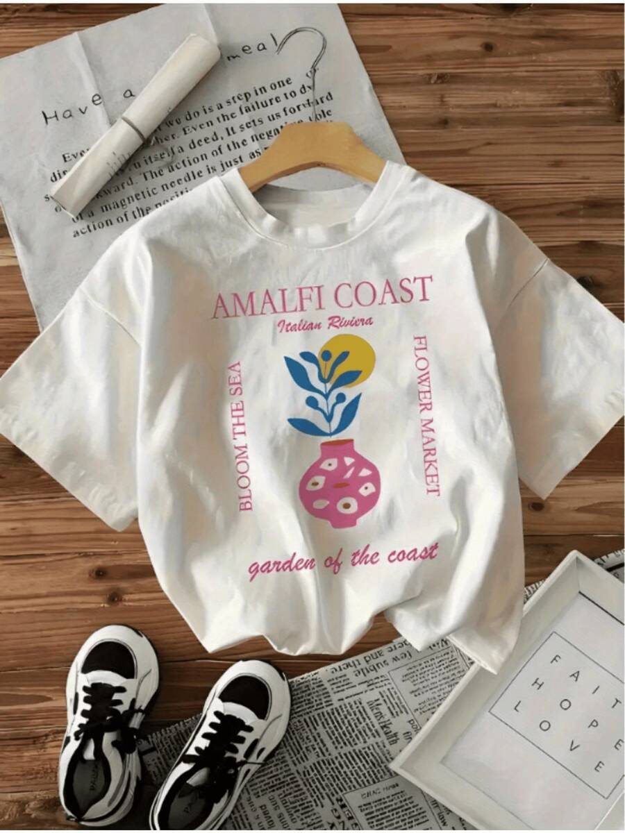 Colorful Flowers Blooming By The Sea Evoke The Coastal Market And The Calm Of The Italian Shore, Showcasing Natural Vitality And Mediterranean Charm. Comfortable Casual Women's T-Shirt For Everyday Wear. - 白色 - 查看 1