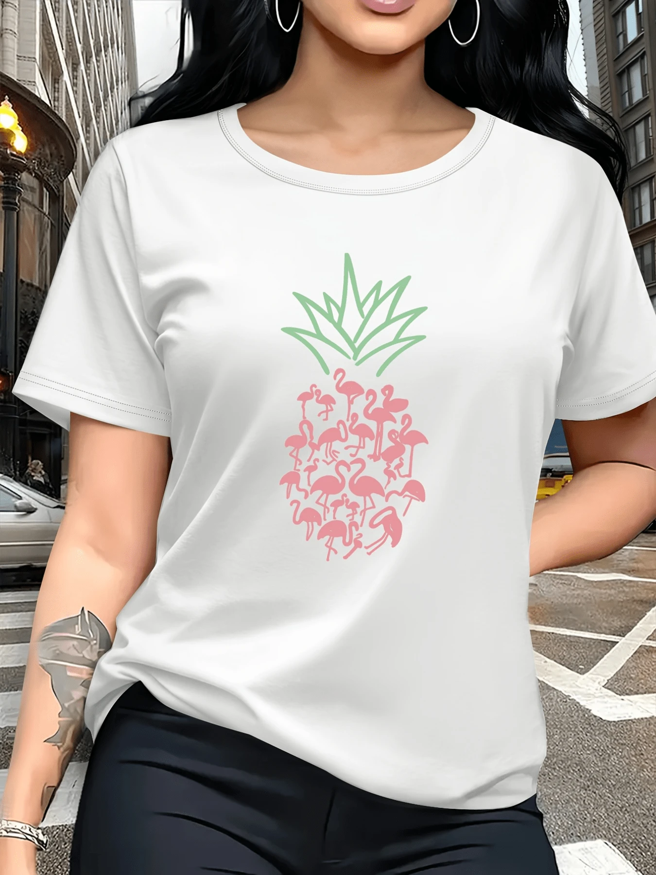 A Pineapple Formed By Pink Flamingos Symbolizes The Union Of Tropical Nature And Feminine Elegance, Ideal For Conveying Joy And Freshness On Any Occasion. A Modern And Comfortable Casual Women's T-Shirt - 白色 - 查看 1