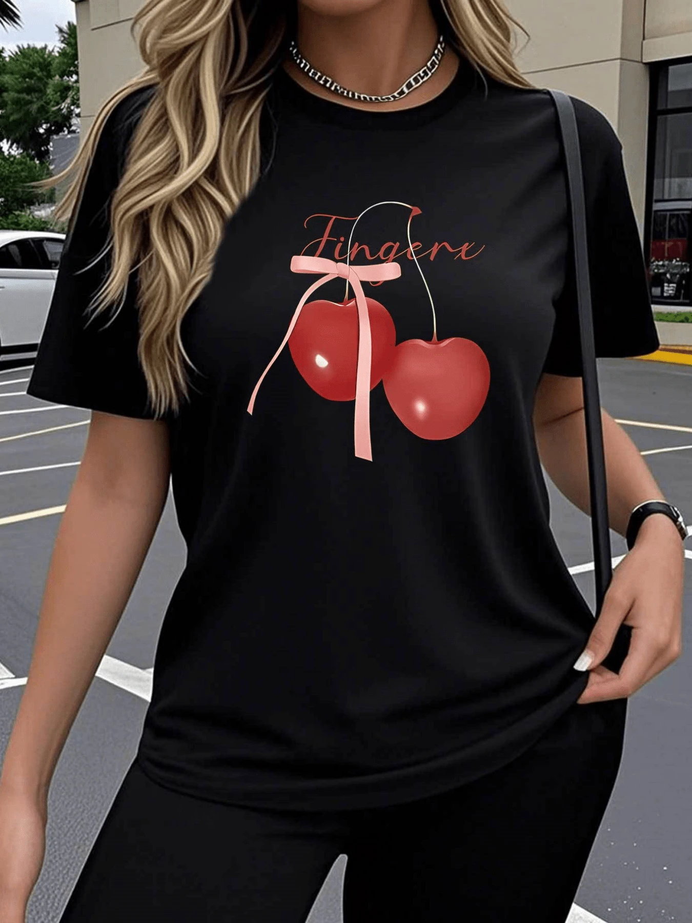 Two Bright Red Cherries Joined By A Soft Ribbon Represent Sweetness, Youth, And Feminine Charm In An Expression Of Joy And Love. A Modern, Casual Women's T-Shirt For Summer. - 黑色 - 查看 1