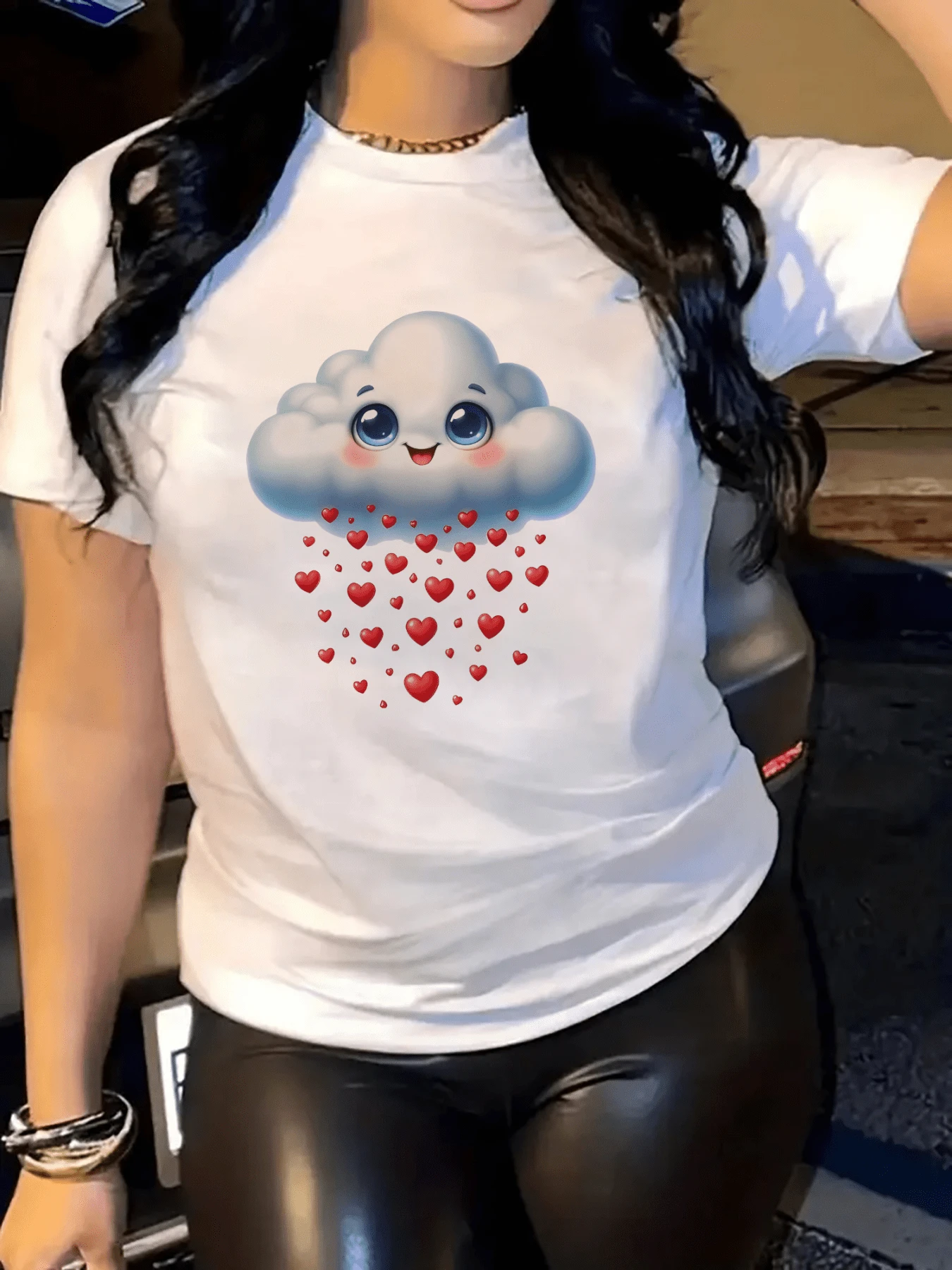 Soft Cloud That Drops A Shower Of Red Hearts Symbolizing Love And Tenderness In Each Drop, Reflecting Pure Feelings And Positive Energy. Modern Casual Women's T-Shirt For Everyday Wear - 白色 - 查看 1