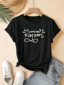 A Phrase Expressing Love And Gratitude Towards Mothers, Featuring A Heart And Artistic Lettering Symbolizing Tenderness, Affection, And Family Unity. A Comfortable, Casual Women's T-Shirt For Everyday Wear. - 黑色 - 查看 8