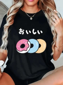 Three Pastel-Colored Donuts With Shiny Icing Evoke Sweetness, Joy, And Fun In A Modern And Youthful Style. Comfortable Casual Women's T-Shirt For Everyday Wear - 黑色 - 查看 1