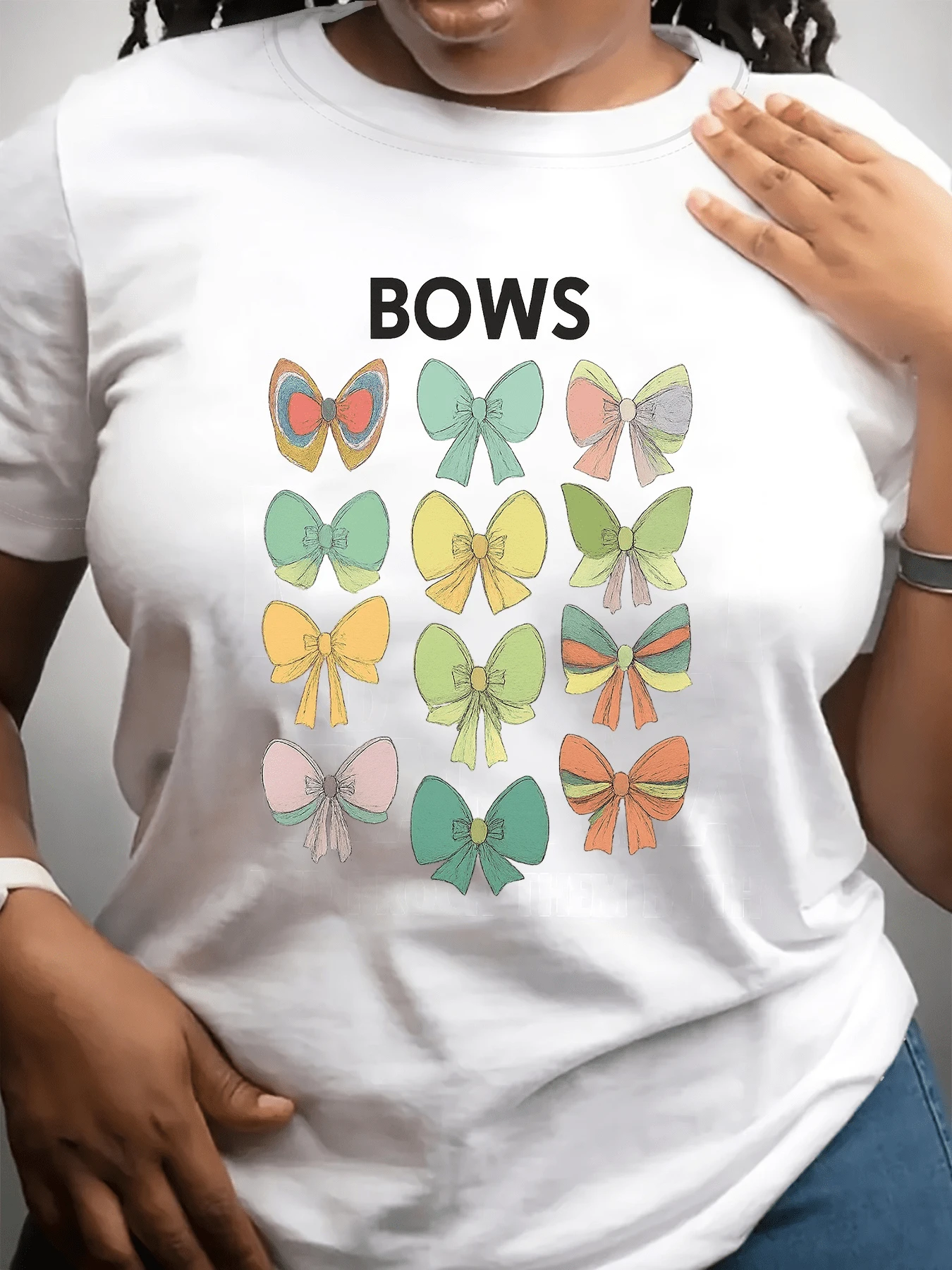 A Collection Of Multicolored Ribbons Symbolizing Joy And Femininity With Soft Hues That Evoke Freshness And Optimism, Ideal For Expressing Sweetness And Positive Energy. A Modern And Comfortable Casual Women's T-Shirt. - 白色 - 查看 1