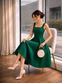 Women's Midi Dress With Square Neckline And Defined Waist | Elegant Midi Dress | Tailored Style | Defined Waist | Perfect Mother's Day Gift - 翠綠色 - 查看 1
