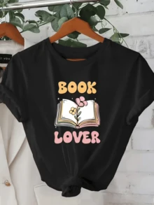 Open Book With Flowers Symbolizing A Love Of Reading And Creativity, Perfect For Women Who Enjoy Expressing Themselves Through Art. A Comfortable, Modern, Casual Women's T-Shirt. - 黑色 - 查看 8