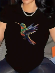 Multicolored Hummingbird In Flight Symbolizing Freedom, Beauty, And Positive Energy With Bright Details And Outstretched Wings. Women's Casual, Modern, And Comfortable T-Shirt For Everyday Wear. - 黑色 - 查看 8