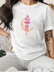 Golden Moon Embracing A Magic Scepter With A Pink Heart And Stars That Evoke Tenderness And Inner Power. Women's Casual T-Shirt, Modern And Comfortable For Everyday Wear. - 白色 - 查看 6
