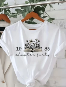 Open Book From Which Delicate Flowers Bloom, Symbolizing Wisdom, Growth, And New Stages Of Life, Inspired By The Year 1985. Casual, Comfortable, And Modern White Women's T-Shirt - 白色 - 查看 6