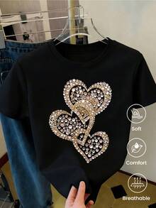 Intertwined Bright Hearts Symbolizing Eternal Love And A Deep Soul Connection With The Light Of Optimism And Feminine Energy. A Modern And Comfortable Women's T-Shirt For Everyday Wear. - 黑色 - 查看 1