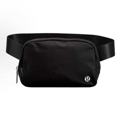  Lululemon Everywhere 1L Zippered Nylon Waist Bag For Women, Black