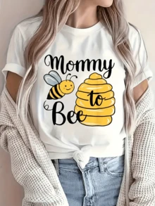 Smiling Bee Next To A Golden Beehive Representing Tenderness And Maternal Joy, Ideal For Expectant Mothers, Comfortable Casual Modern Women's T-Shirt - 白色 - 查看 1