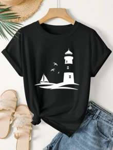 Faro brillante junto al mar con gaviotas volando sobre una vela solitaria que simboliza libertad calma y esperanza en nuevos horizontes camiseta de mujer casual cómoda para uso diario - Negro - Ver 1