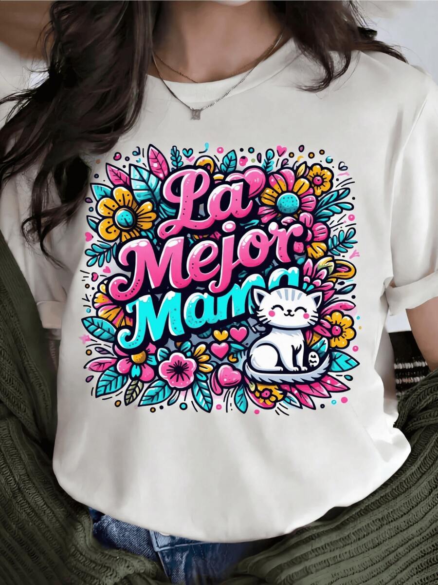 White Cat Surrounded By Colorful Flowers, Hearts, And Leaves Celebrating A Mother's Love And Tenderness Conveys Joy And Affection. Comfortable And Modern Casual Women's T-Shirt - 白色 - 查看 1