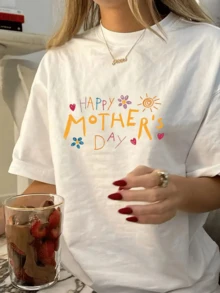 Colorful Message With Flowers, Hearts, And Sunshine That Celebrates Mothers' Love And Conveys Joy And Gratitude. Perfect For A Special Day. Comfortable Casual Women's T-Shirt For Gifting And Festive Occasions. - 白色 - 查看 1