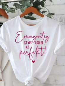 Motivational Phrase In Pink Letters Expressing That Being Unique Is Better Than Perfect, Inspiring Self-Love And Confidence. Women's Casual, Modern, Comfortable T-Shirt For Everyday Wear. - 白色 - 查看 1