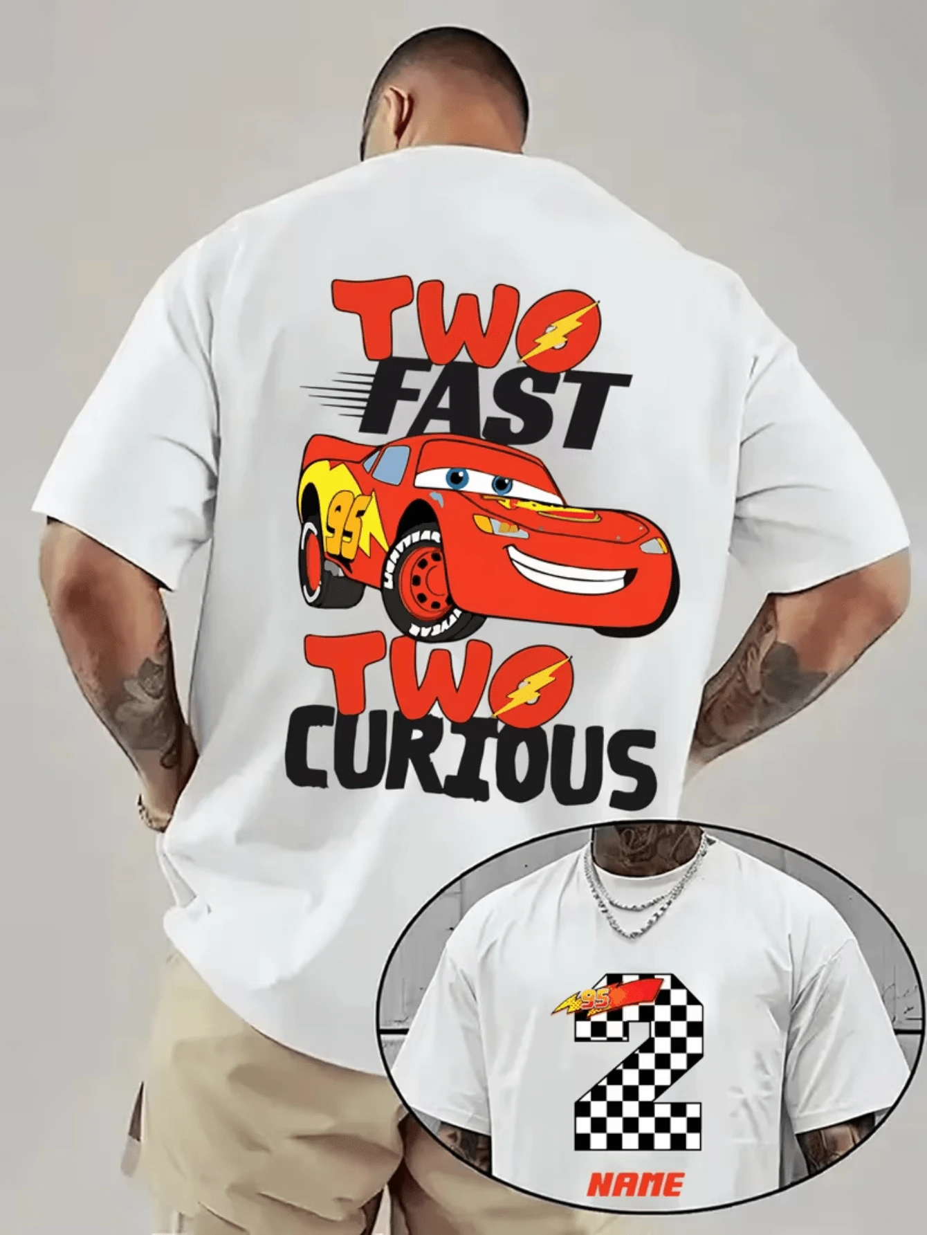 (Disney Licensed T Shirts)Disney PIXAR1 Cars Lightning McQueen "Two Fast Two Curious" Graphic Tee Men's Oversized Crew Neck Short Sleeve T-Shirt, Casual Streetwear With 95 McQueen Print, Racing Themed Loose Fit Casual Top, Mens Clothes, Men, Ropa De Hombre, Summer Clothes, Men Shirts, Graphic Tees, Disney Outfits Men, Graphic Tees, Camisetas Para Hombre, Camisas Para Hombre, Summer Outfits For Men, Father's Day Gift, Perfect Gift For Family And Friends, Which Are Necessary For Birthday Parties, Disney Shirts, Mens Clothes, Summer Clothes, Officially Licensed Disney T-Shirts, Disney Men's And Women's Spring/Summer Fashion Casual Short-Sleeve T-Shirts, Disney Top - trắng - Xem 1