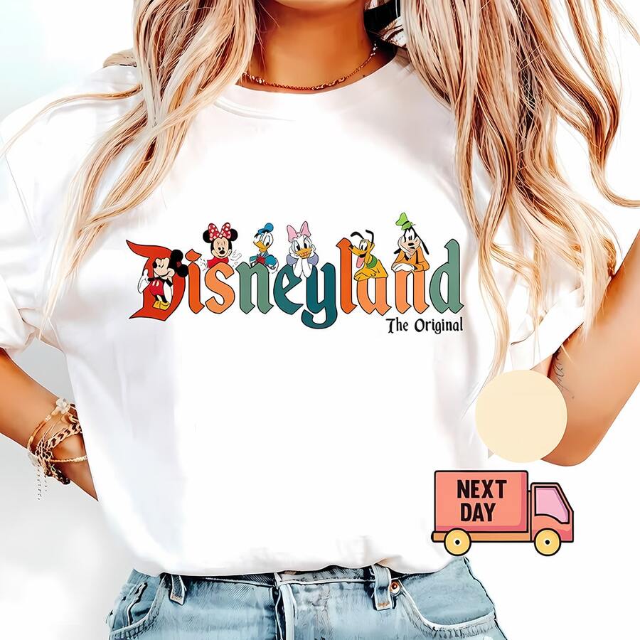 Camiseta de mujer de Disney con estampado de acuarela de orejas de Mickey y Minnie, castillo de Disney, camiseta de cumpleaños de WDW Disneyland, camiseta de cumpleaños para niños y niñas, camiseta con estampado, camiseta holgada casual de mujer, ropa de calle de verano, camiseta de regalo de cumpleaños, camiseta de estilo de hogar de parque de diversiones, camiseta con texto impreso, camiseta de estilo retro de parque de diversiones, camiseta de vacaciones familiares, camiseta holgada casual para parejas. Telas suaves y transpirables adecuadas para actividades temáticas, utilizando materiales suaves, cómodos y duraderos. La camiseta de cuello redondo de mujer de primavera y verano es adecuada para el uso diario, las compras, las fiestas, los viajes y las reuniones. También es una prenda deportiva clásica y elegante y ropa de verano para mujer, combinada con una parte superior blanca - Blanco - Ver 1