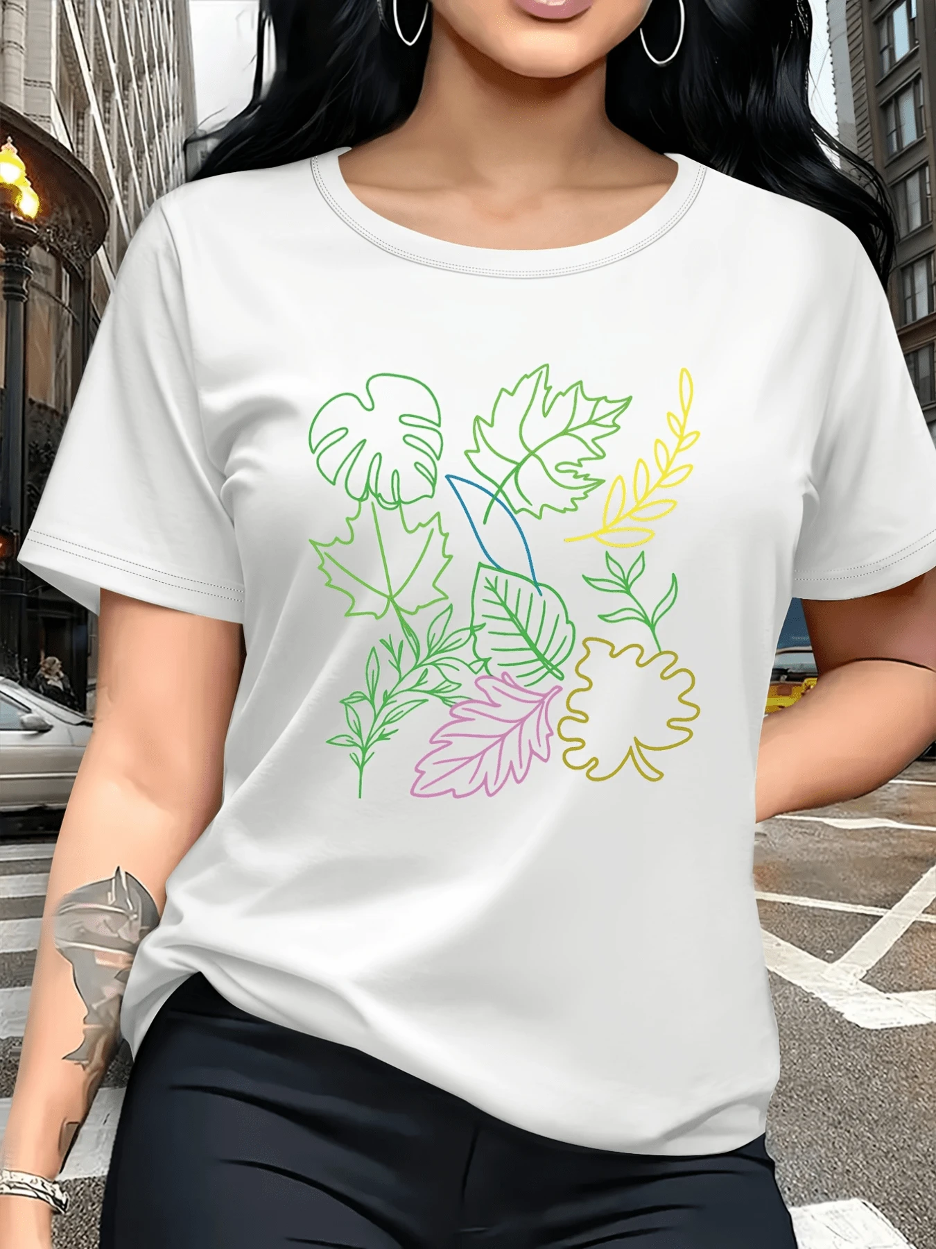 Multicolored Tropical Leaf Shapes Representing The Connection With Nature, The Freshness Of The Forest, And Vital Harmony. Women's Casual, Modern, Comfortable T-Shirt For Everyday Wear. - 白色 - 查看 1