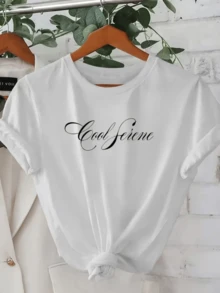 An Inspirational Phrase That Expresses A Calm And Fresh Attitude, Conveying Serenity And Confidence With Elegant And Modern Typography. Comfortable Casual Women's T-Shirt For Everyday Wear. - 白色 - 查看 8
