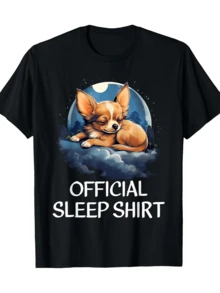 Un tierno perrito descansando sobre una nube bajo la luna simboliza tranquilidad sueños dulces y compañía leal perfecta para noches relajadas camiseta de mujer casual cómoda y moderna - Negro - Ver 1