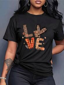 Letters Forming The Word LOVE With A Brown Plaid Texture, Animal Print Heart, Coffee Cup, Dried Leaves And Pumpkins Symbolizing Warmth And Autumnal Love, Modern Casual Women's T-Shirt - 黑色 - 查看 8