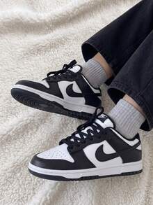 Nike Dunk "White/Black" 街頭感經典百搭皮革避震耐磨低筒休閒板鞋女款 - 黑與白 - 查看 2