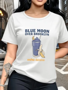 Batido azul con luna creciente y plátano dorado que simboliza una noche creativa llena de energía y dulzura urbana camiseta de mujer casual moderna cómoda - Blanco - Ver 1