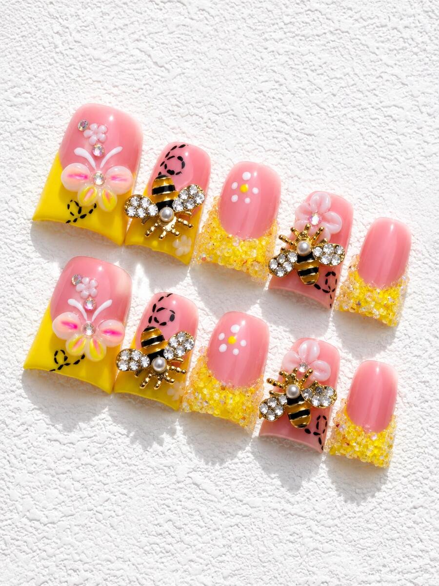 Premium Y2K Handmade 3D Carved Butterfly, Bee French Tip Press On Nails, Butter Yellow Sugar Frosted Rhinestones, Metal Charm Nail Art Set Summer - Nhiều - Xem 1
