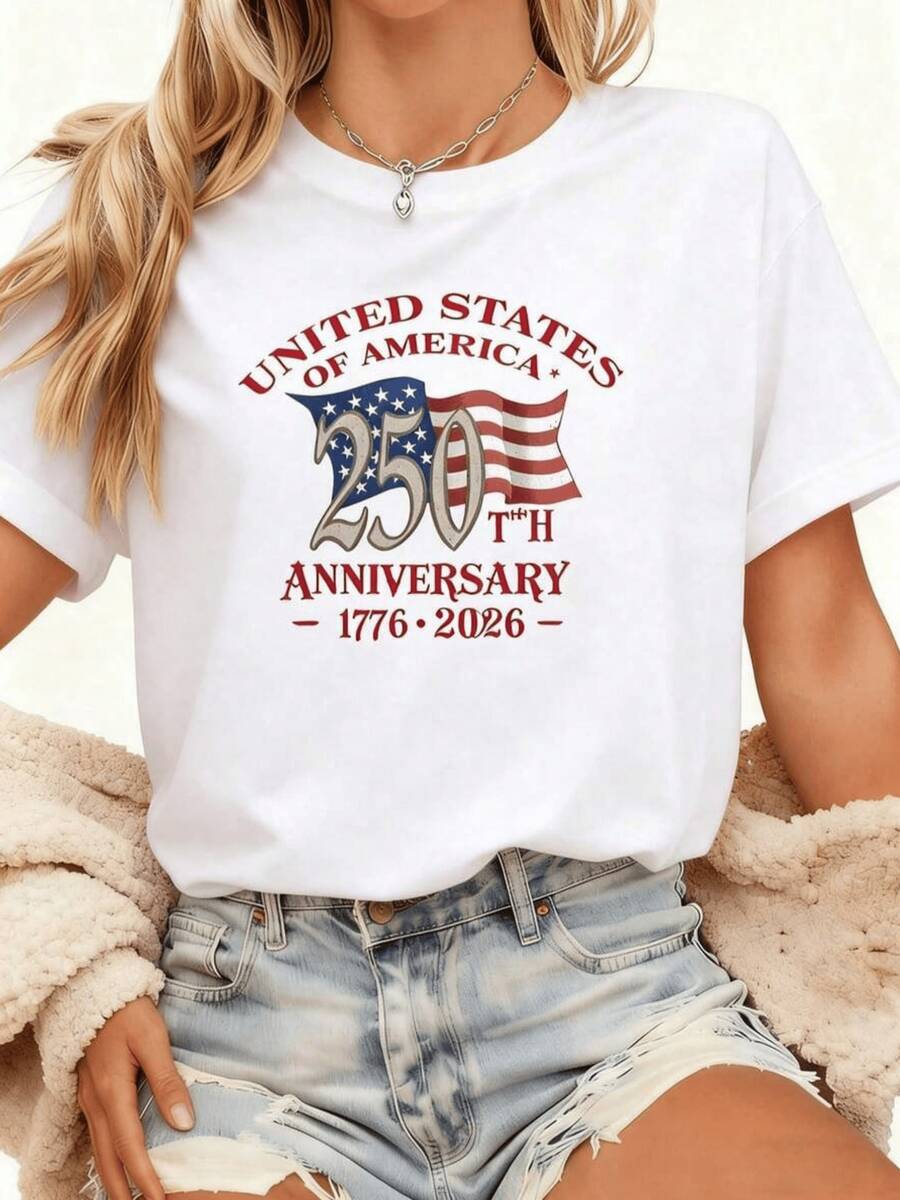 A Waving Flag With Stars And Stripes Next To The Number 250 Symbolizes National Pride, Unity, And A Historic Celebration Of A Patriotic Anniversary. A Comfortable, Casual Women's T-Shirt For Summer And Commemorative Events. - 白色 - 查看 1