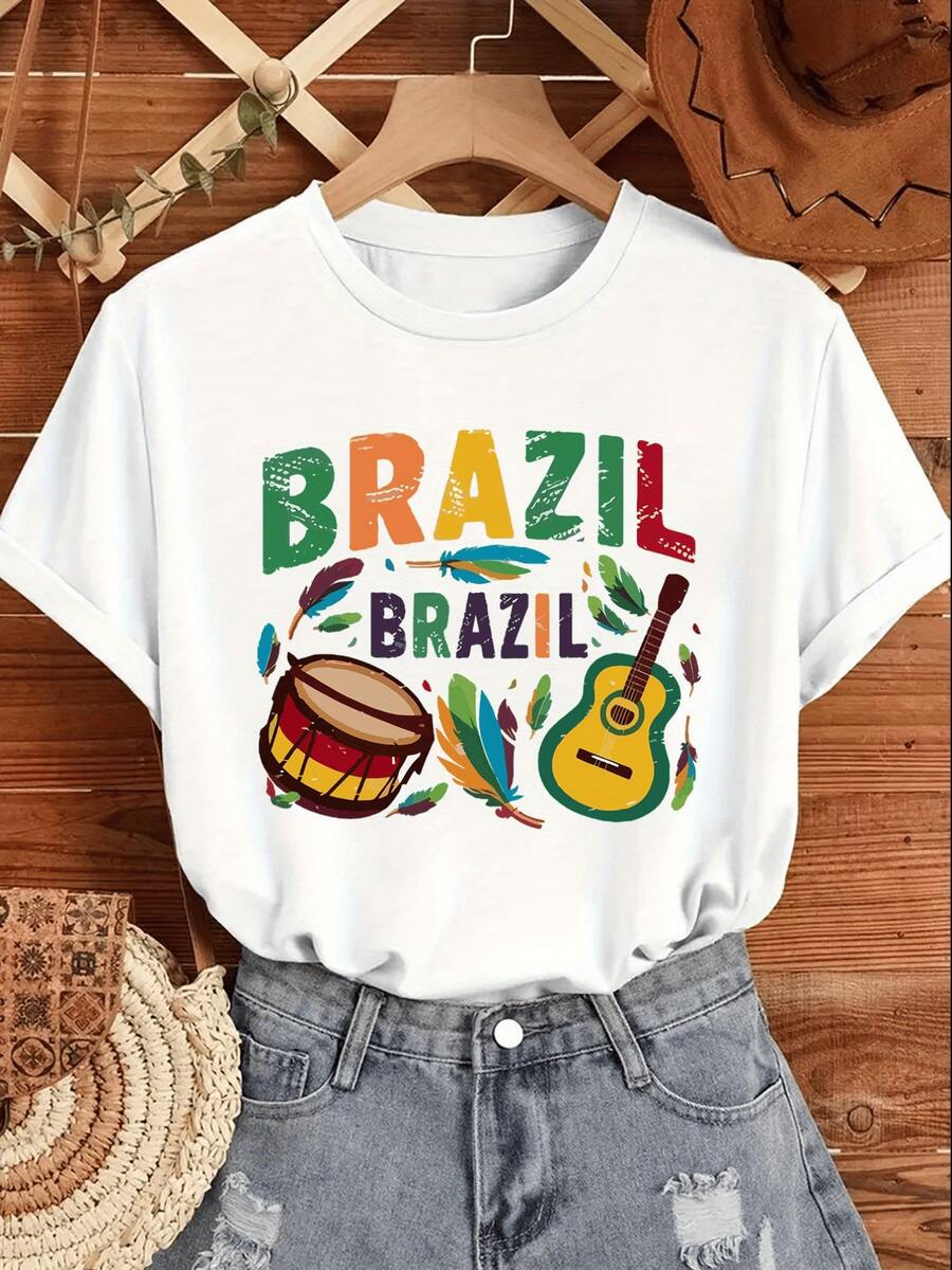 Colorful Drums And Guitar Accompanied By Tropical Feathers Represent The Joy And Energy Of The Brazilian Carnival, Celebrating The Music And Living Culture. Women's Casual, Modern, Comfortable T-Shirt For Summer - 白色 - 查看 1