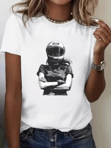 A Woman Wearing A Motorcycle Helmet Symbolizes Independence, Strength, And Determination, Defying Limits And Projecting A Modern And Confident Attitude. Comfortable, Casual, Youthful Women's T-Shirt - 白色 - 查看 1
