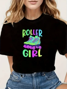 Patines coloridos que evocan libertad diversión y movimiento juvenil con letras vibrantes que inspiran energía positiva camiseta de mujer con estilo urbano moderno para días activos y alegres - Negro - Ver 1