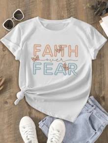 Motivational Phrases With Butterflies Representing Spiritual Confidence And Inner Strength In The Face Of Adversity. Women's T-Shirt With A Positive Message, Casual And Elegant For Everyday Wear. - 白色 - 查看 1