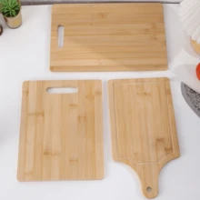 1 cái thớt tre, thớt dày kiểu Trung Quốc dùng để thái rau củ, trái cây, khối thái bằng tre. - Màu be - Xem 2