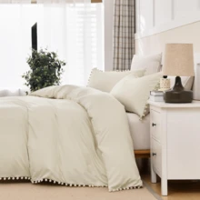 Double-Layer Quilt Cover Set - Light-Colored Fringed Velvet Ball Bedding Set (3-Piece Set) Including 2 Pillowcases. Soft And Comfortable Microfiber Double-Layer Bedding Set With Zipper Closure. Suitable For All Seasons (200x200 Cm) - Seersucker (Beige) - View 4