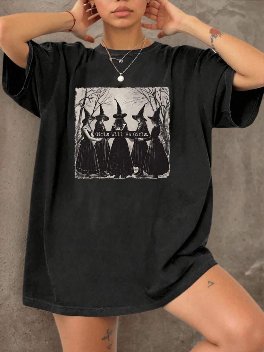 Five Women Wearing Witch Hats United In A Forest Symbolizing Feminine Strength And Shared Magic. Comfortable, Modern, Casual Women's T-Shirt For Everyday Wear. - 黑色 - 查看 1