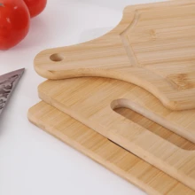 1 cái thớt tre, thớt dày kiểu Trung Quốc dùng để thái rau củ, trái cây, khối thái bằng tre. - Màu be - Xem 3