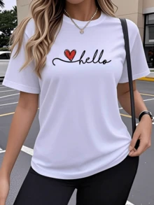 A Red Heart Symbolizing Affection And An Optimistic Greeting, Accompanied By A White Stroke Forming The Word "Hello," Evokes Positive Energy And Casual Charm. A Comfortable, Modern Women's T-Shirt For Everyday Wear. - 白色 - 查看 6