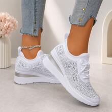 Spring/Summer 2026 New Women's Rhinestone Mesh Cutout Knit Lace-Up Sneakers, White And Black Low-Top Slip-On Casual Running Shoes, Thick Sole Wedge Heel Heightening Slimming Design, Breathable Mesh Upper, Lightweight Cushioned Soft Sole, Anti-Slip Durable Outsole, Comfortable Walking Shoes Tennis Shoes, Suitable For Daily Commuting, Gym Training, Traveling, Campus Outfits, Strolling, Versatile With Jeans, Sweatpants, And Dresses, US Local Warehouse Shipping Women's Lightweight Casual Sneakers - 白色 - 查看 5