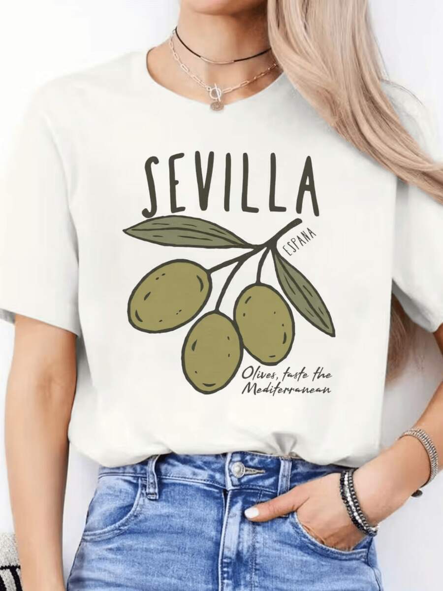 Olive Branches That Evoke The Serenity Of The Mediterranean And The Charm Of Seville Convey Freshness And A Connection With Nature. This Modern And Comfortable Casual Women's T-Shirt Is Perfect For Everyday Wear. - 白色 - 查看 1