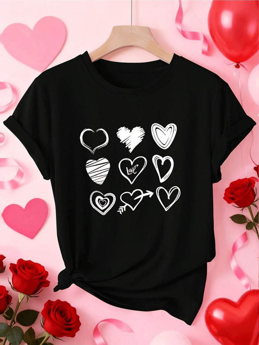 Drawn Hearts Represent Different Forms Of Love, With Arrows And Lines That Evoke Sincere Emotions, Hope, And Unity. This Casual, Romantic Women's T-Shirt Is Ideal As A Gift Or For Special Occasions. - 黑色 - 查看 1